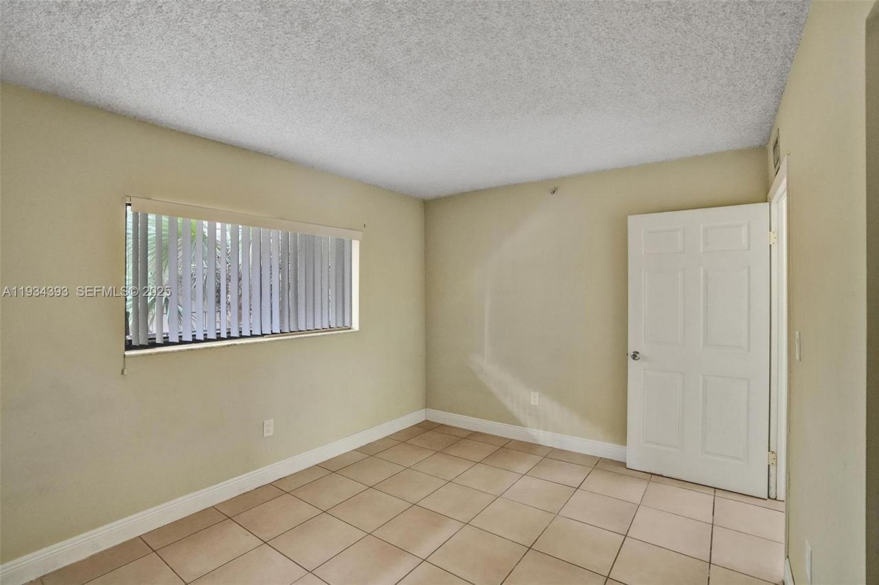 8540 SW 133rd Ave Rd, Unit 321, Miami, FL 33183 Photo