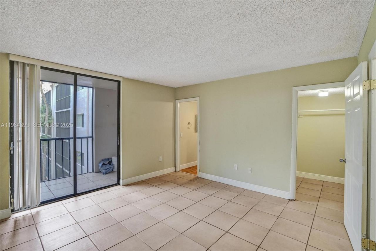 8540 SW 133rd Ave Rd, Unit 321, Miami, FL 33183 Photo