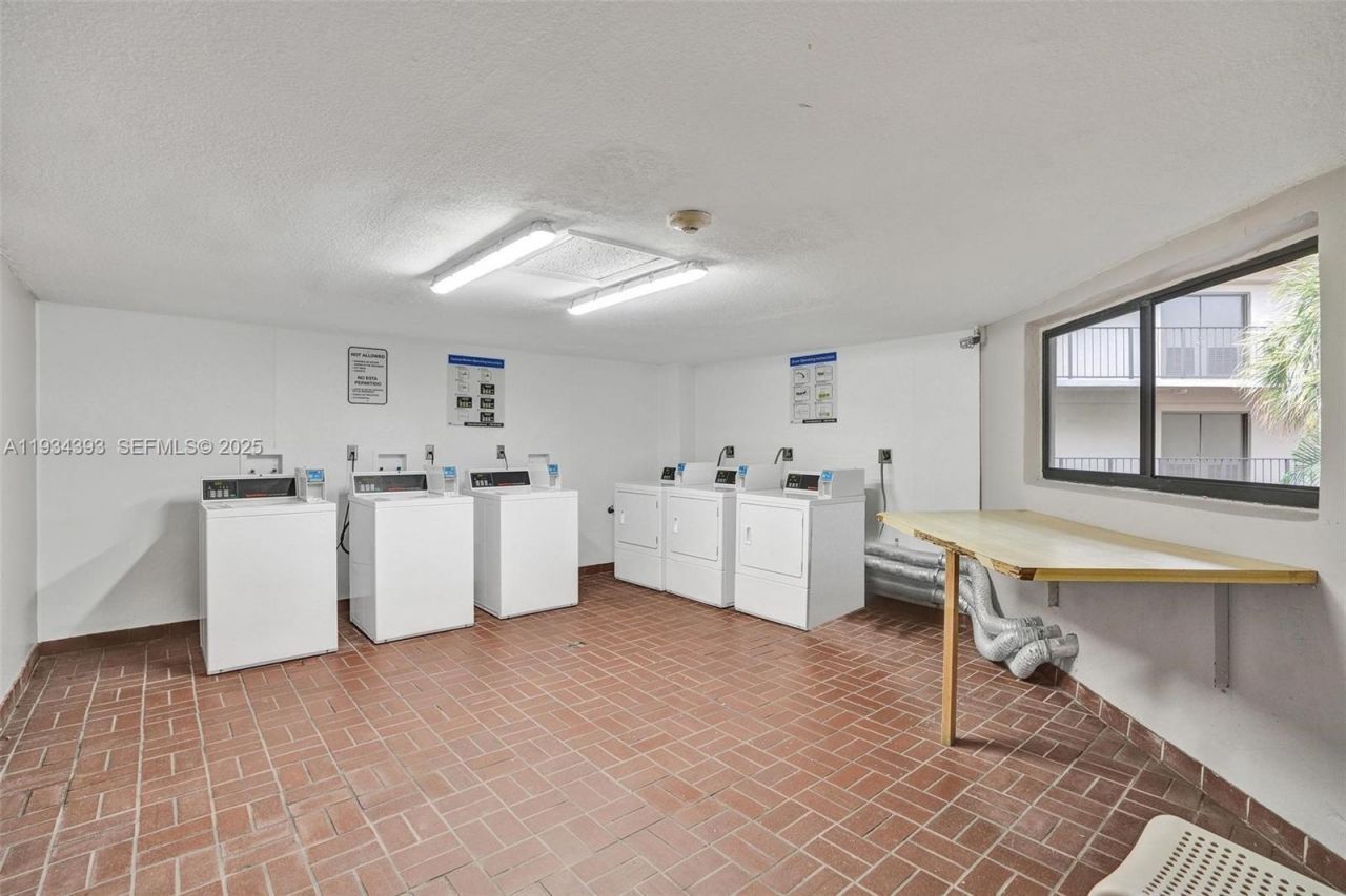 8540 SW 133rd Ave Rd, Unit 321, Miami, FL 33183 Photo