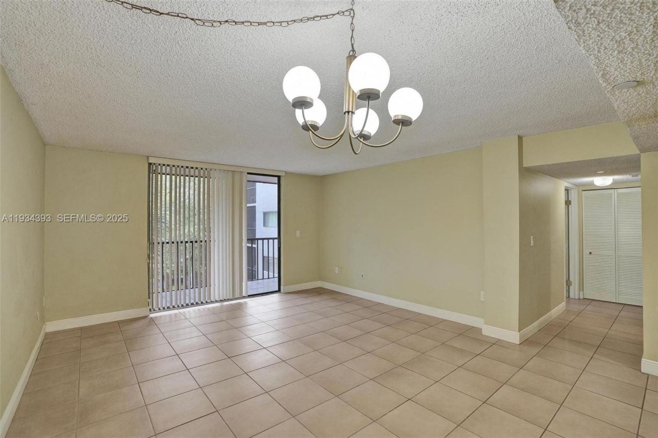 8540 SW 133rd Ave Rd, Unit 321, Miami, FL 33183 Photo