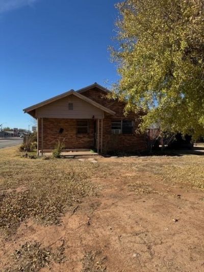 1010 Dubose Street, Quanah, TX 79252 Main Photo