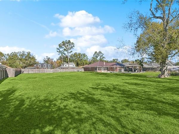 310 DEVON Road, LaPlace, LA 70068