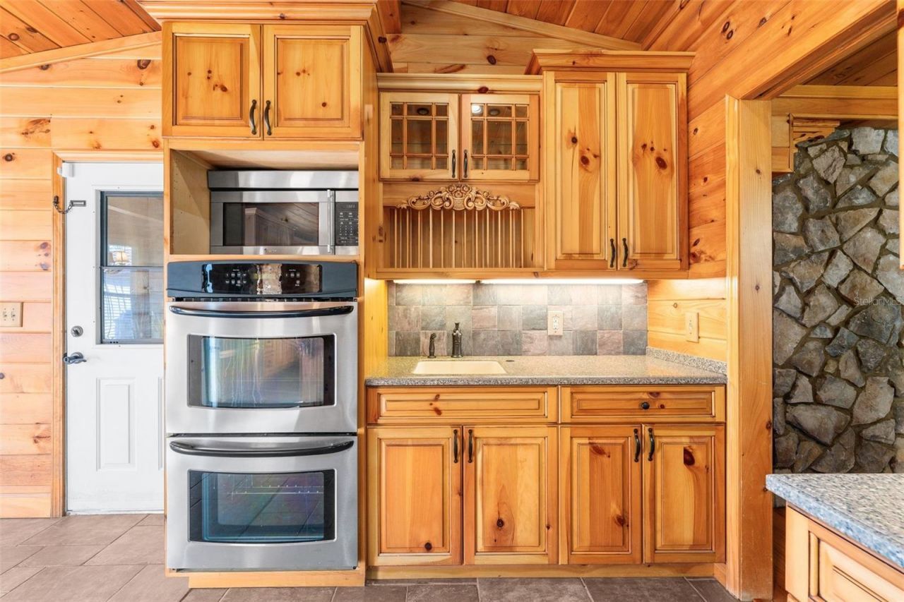 137 SW Meadow Terrace, Lake City, FL 32024 Photo