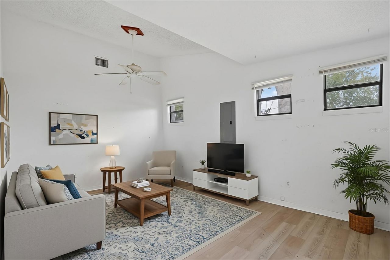 4320 44th Street N, Saint Petersburg, FL 33714 Photo