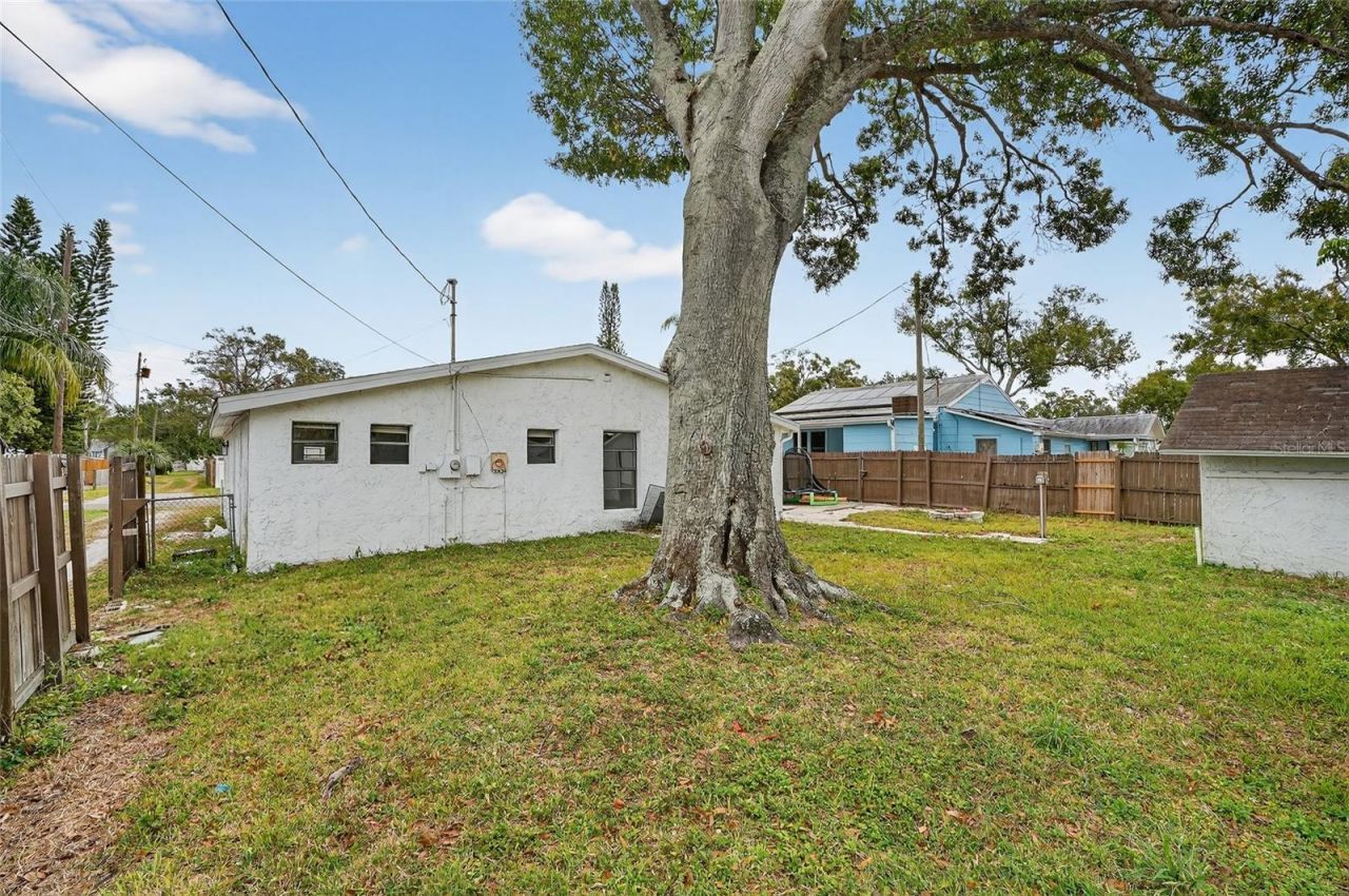 4320 44th Street N, Saint Petersburg, FL 33714 Photo