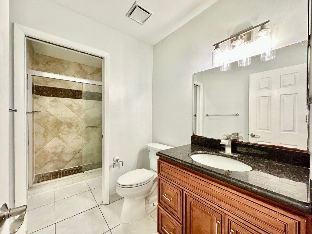 1917 NW 94th Avenue, Unit 204a, Coral Springs, FL 33071 Photo