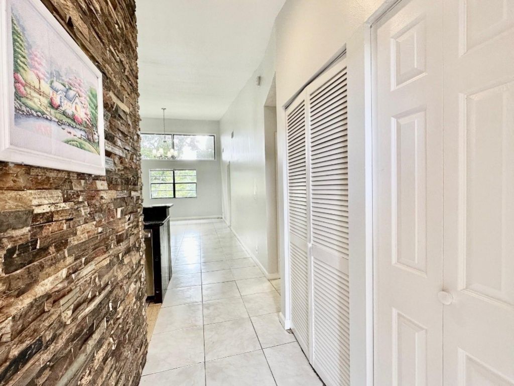 1917 NW 94th Avenue, Unit 204a, Coral Springs, FL 33071 Photo