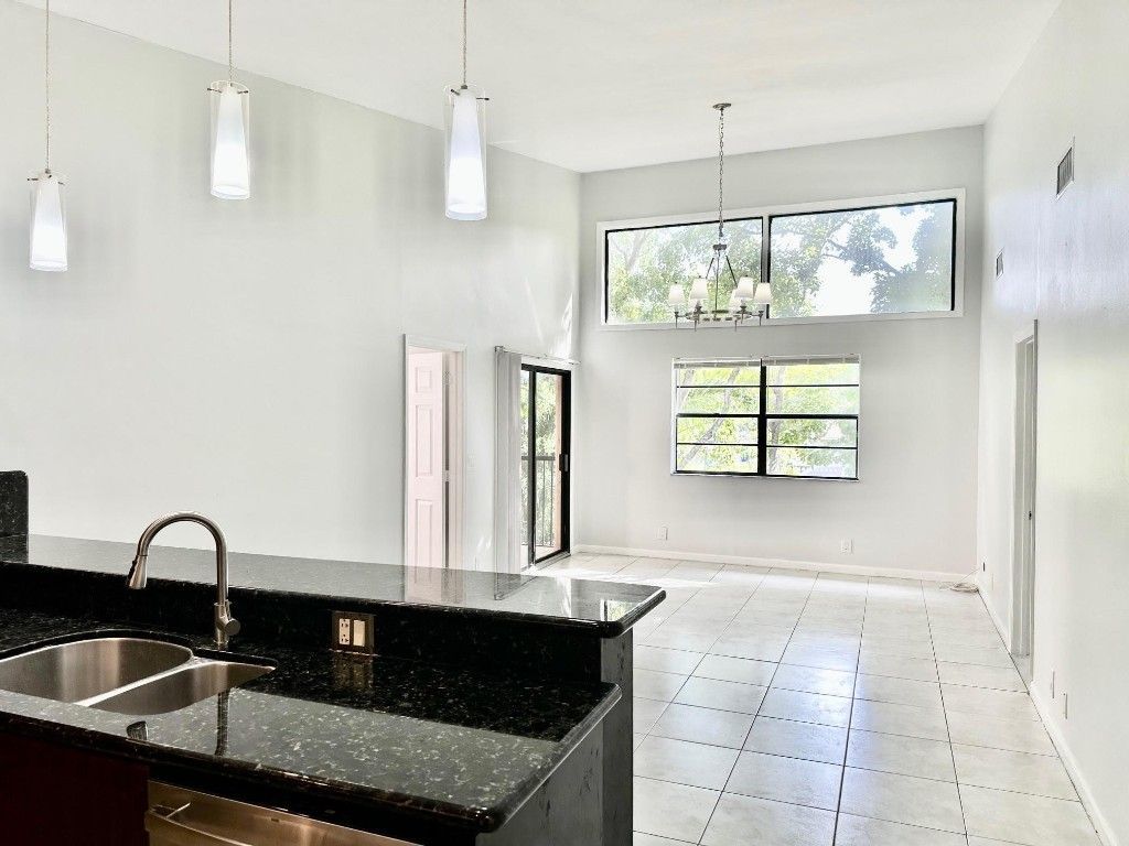 1917 NW 94th Avenue, Unit 204a, Coral Springs, FL 33071 Photo