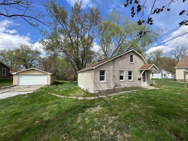309 28th Avenue, East Moline, IL 61244