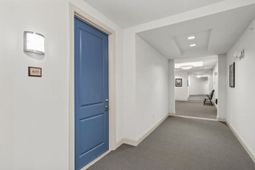 200 River Landing photo 4