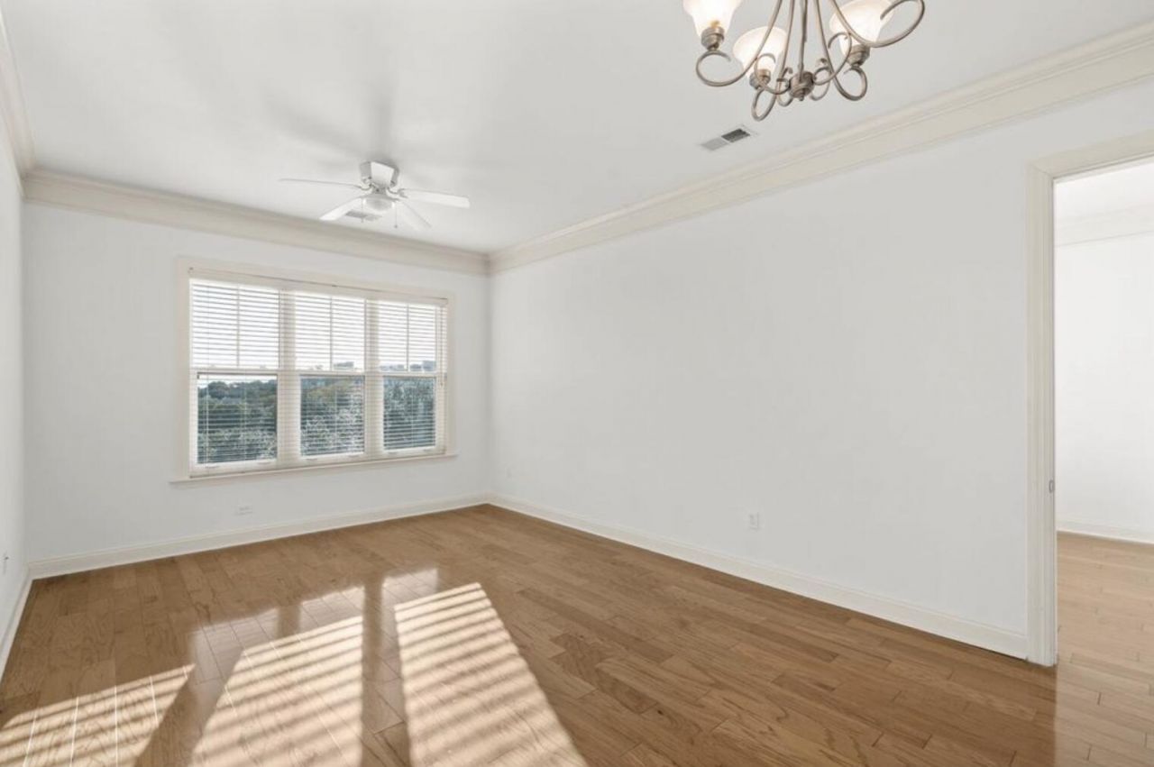 200 River Landing Photo 7