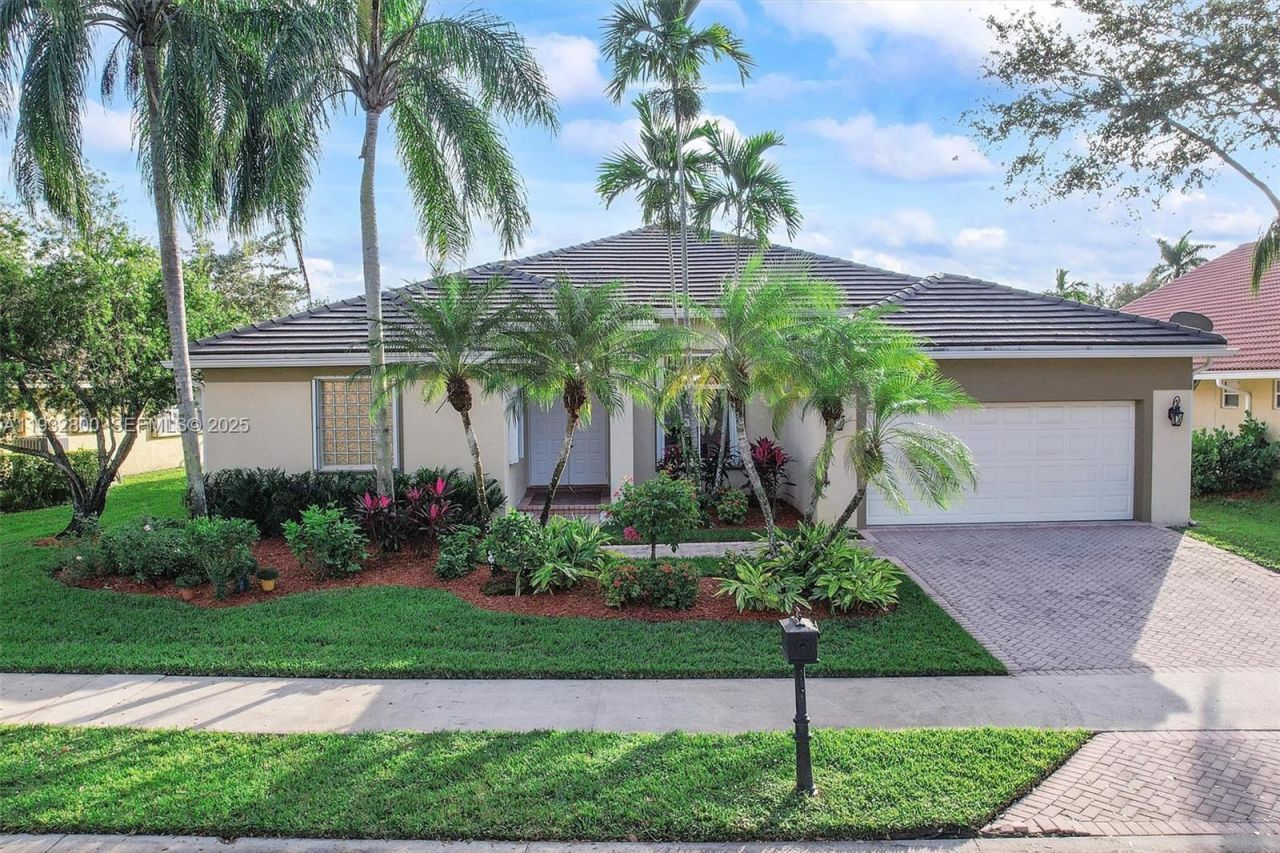 2667 Palmer Pl, Weston, FL 33332 Photo