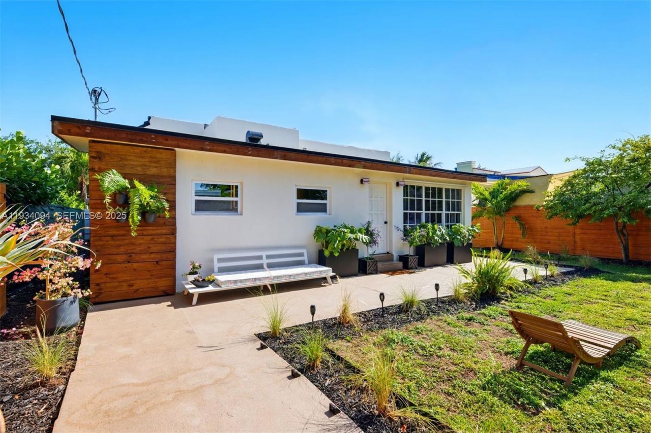 1363 Biarritz Dr, Miami Beach, FL 33141 Photo