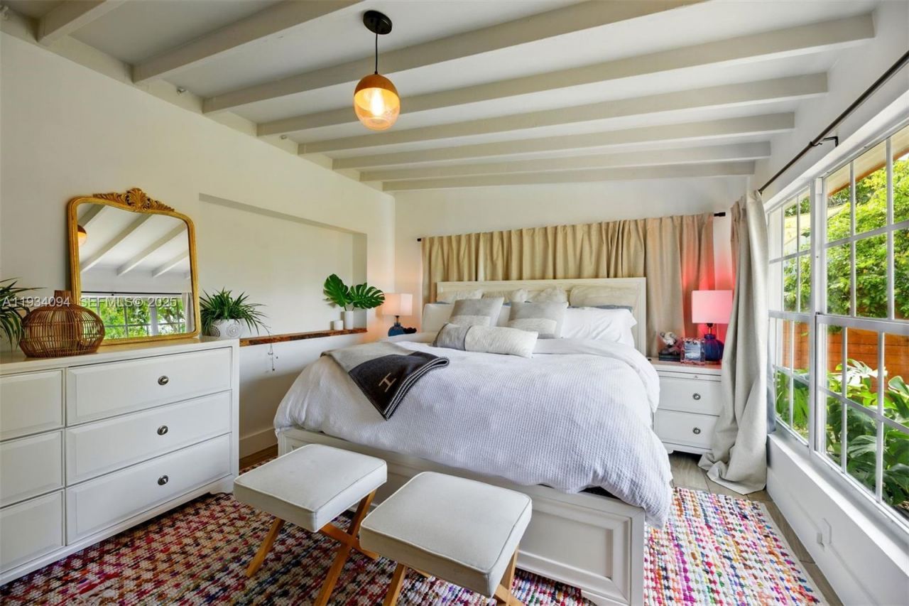 1363 Biarritz Dr, Miami Beach, FL 33141 Photo