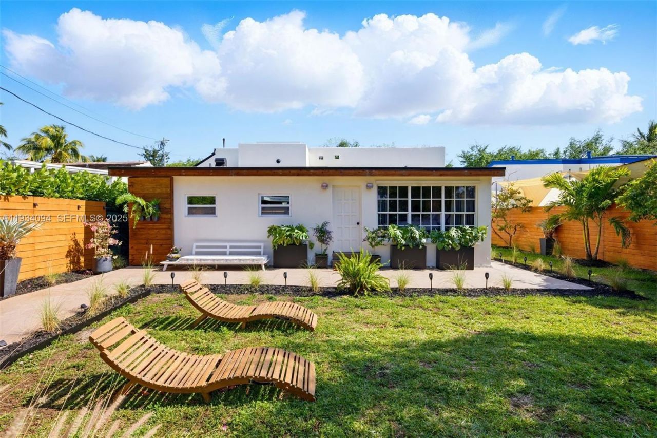 1363 Biarritz Dr, Miami Beach, FL 33141 Photo