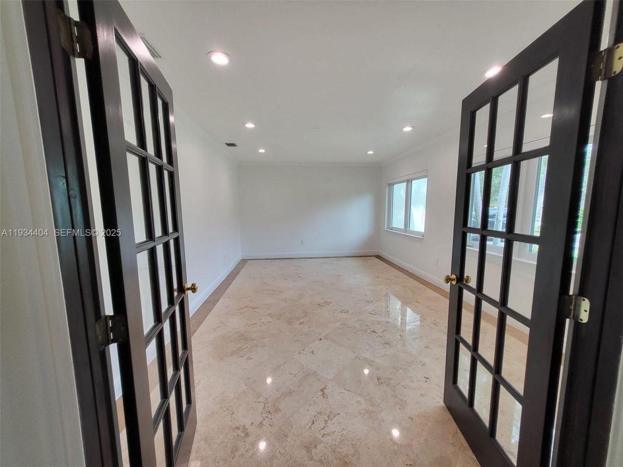 825 Cremona Ave, Coral Gables, FL 33146 Photo