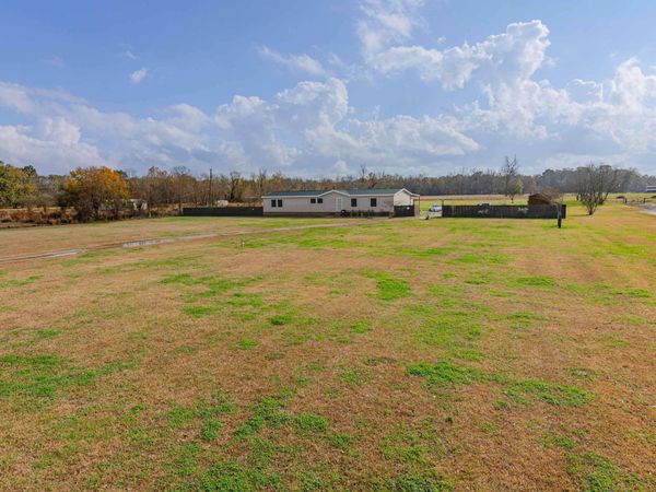 9450 Bueche Rd, Bueche, LA 70729