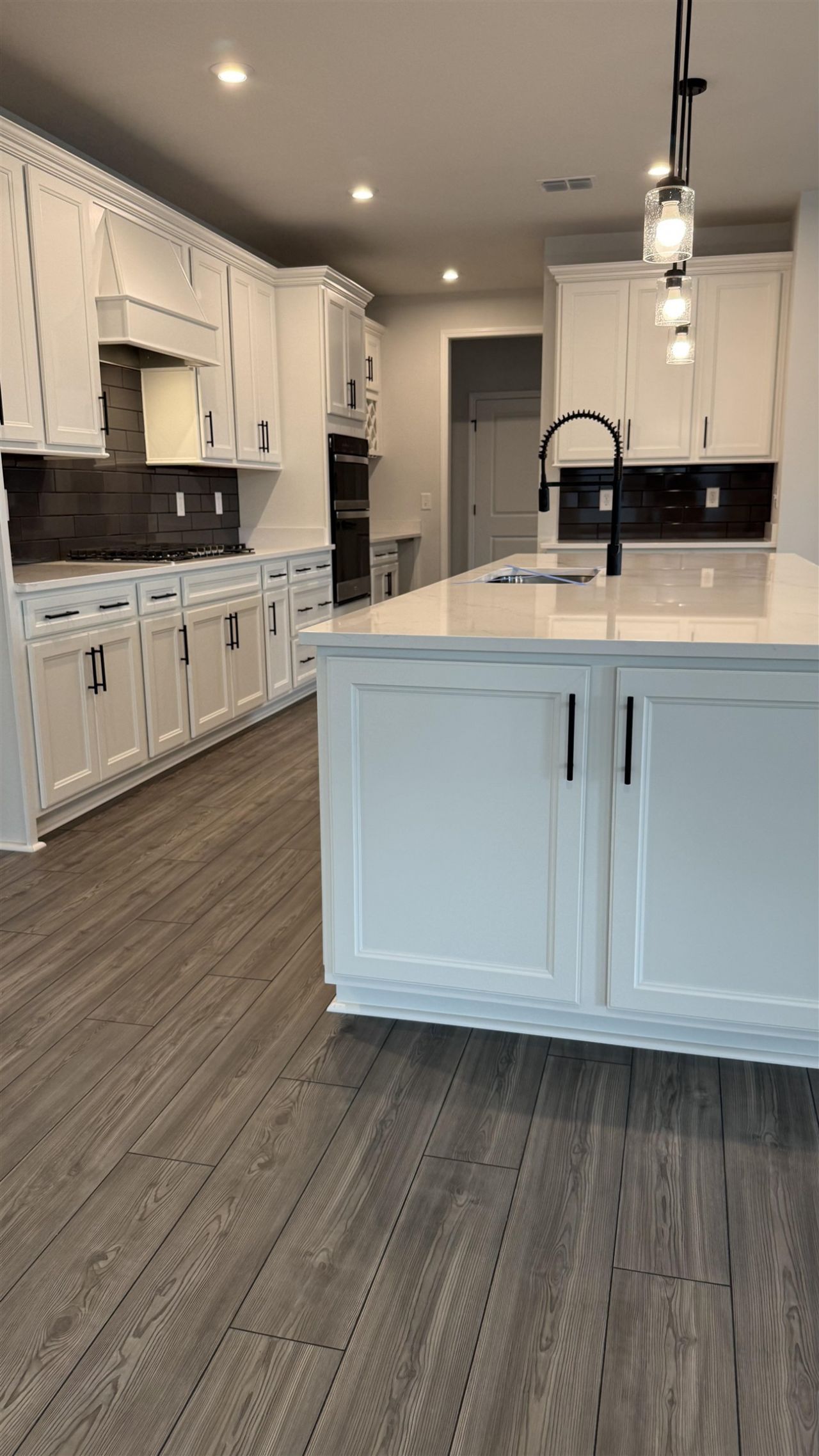 1514 Winding Creek Way Photo 4