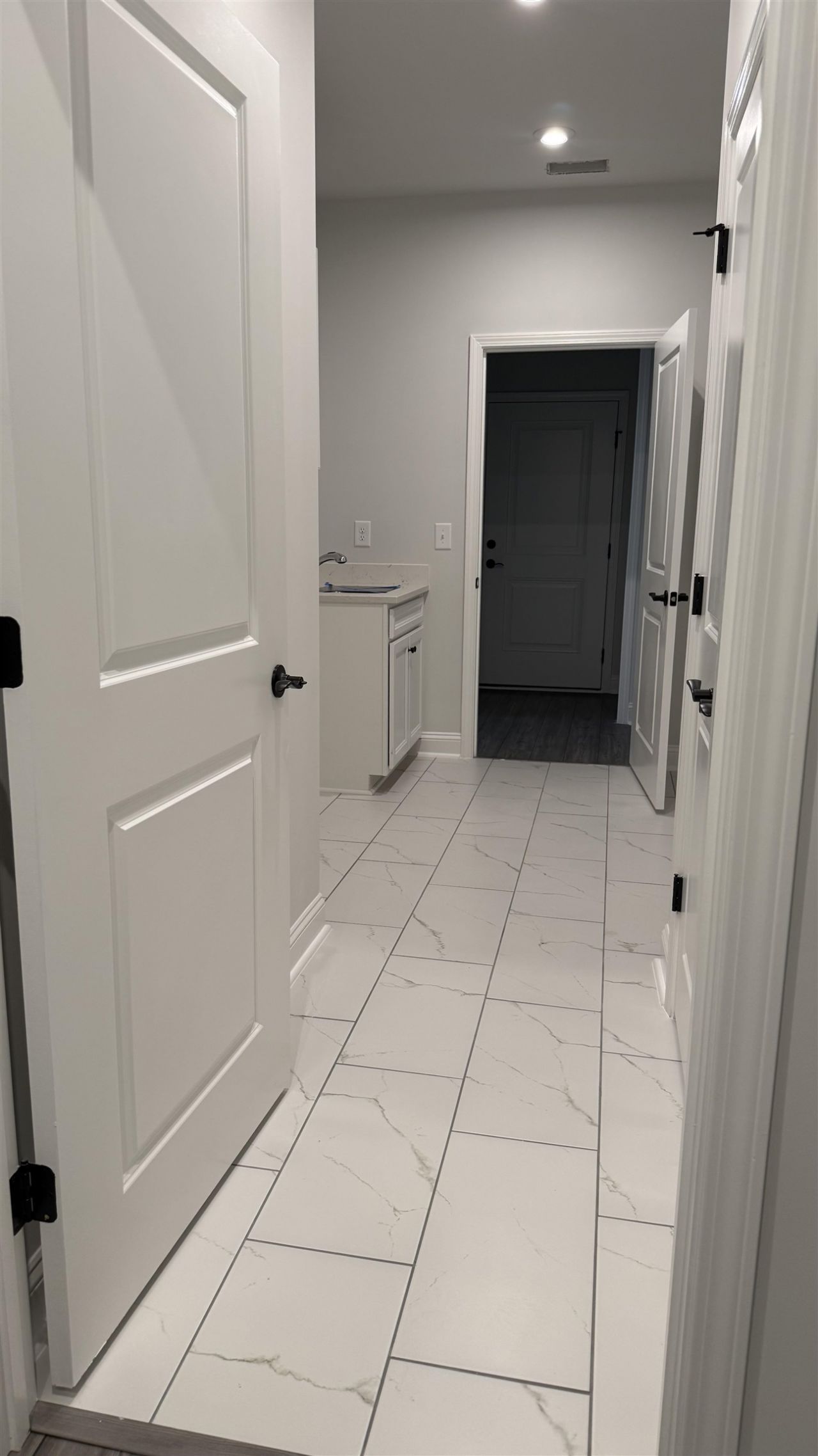 1514 Winding Creek Way Photo 8