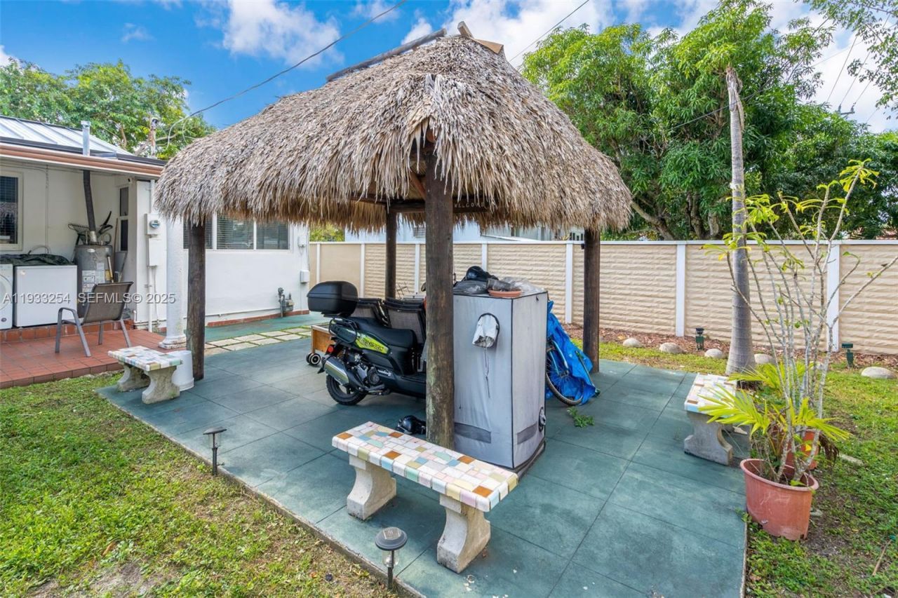 5931 SW 14th St, West Miami, FL 33144 Photo