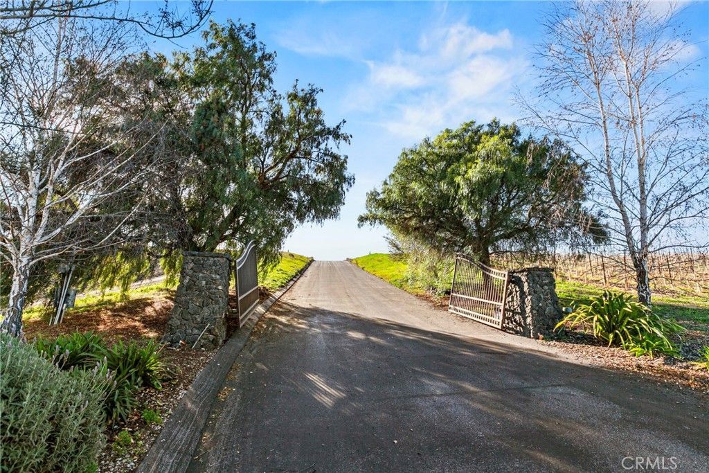 7114 Orcutt Road, San Luis Obispo, CA 93401 Main Photo