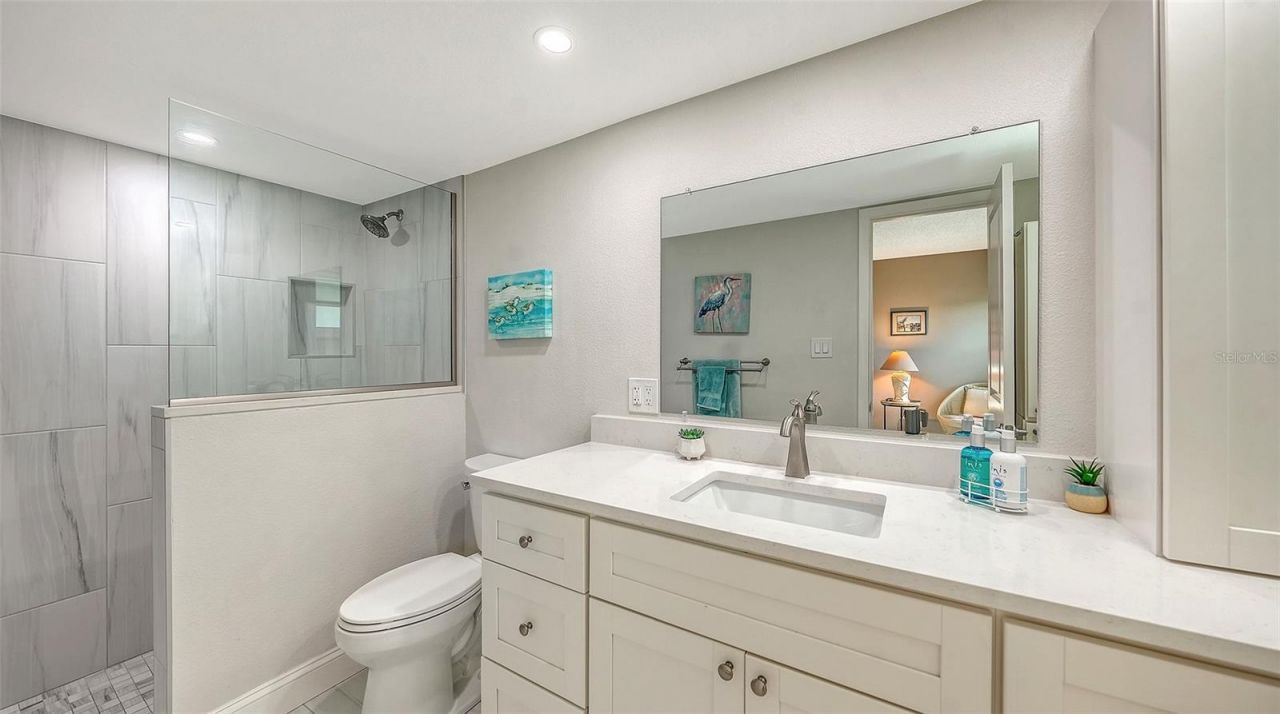 4380 Exeter Drive, Unit H-103, Longboat Key, FL 34228 Photo