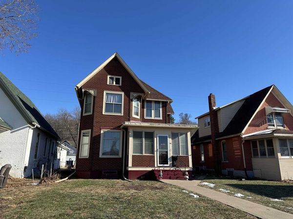 618 Main Street, SAVANNA, IL 61074