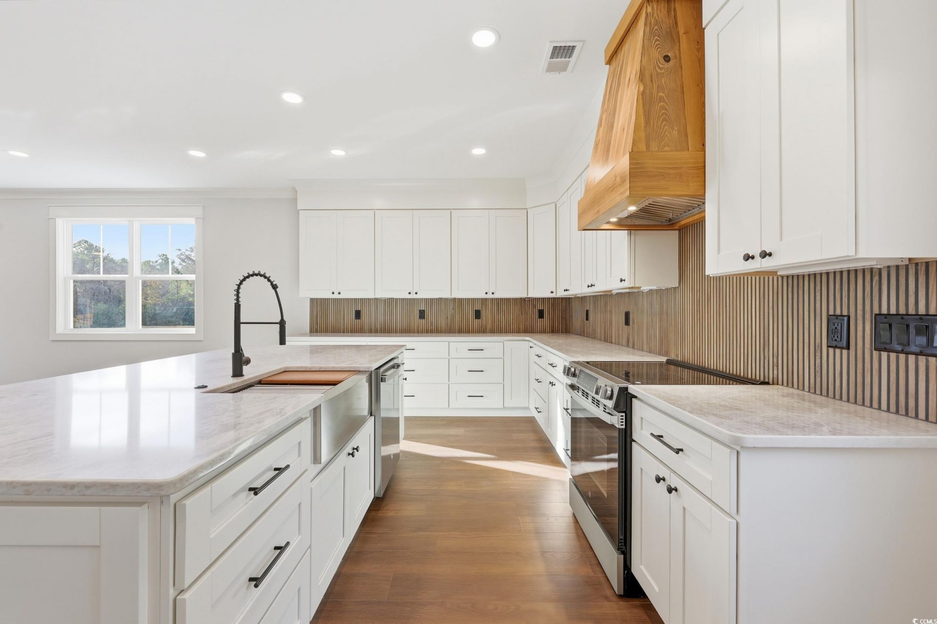 813 Commanders Island Rd. Photo 9