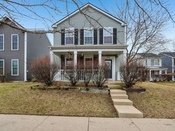 1010 Symphony Drive, Aurora, IL 60504