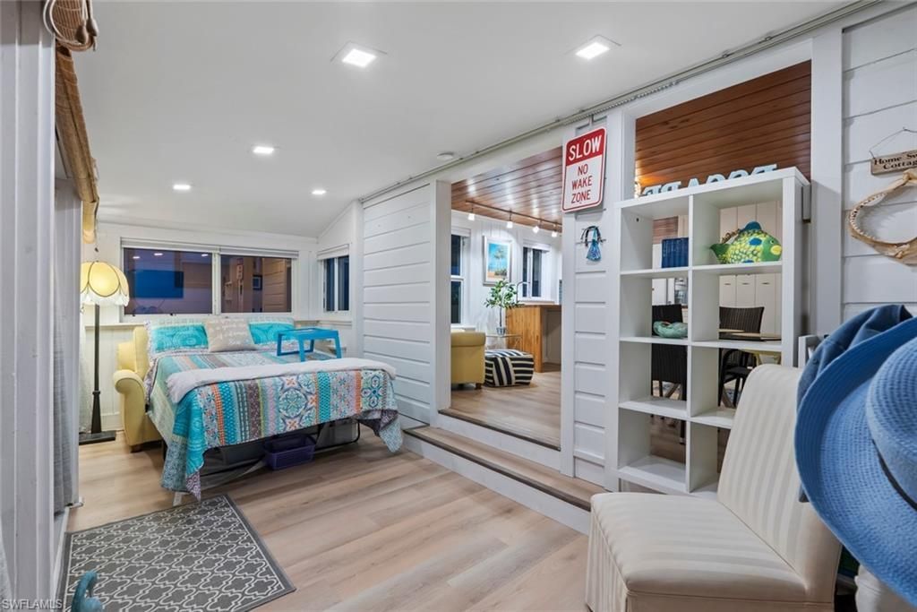 107 Bayshore Way, Goodland, FL 34140 Photo