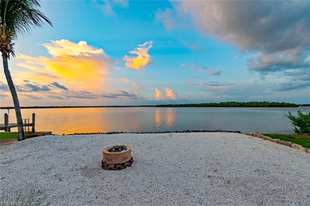 107 Bayshore Way, Goodland, FL 34140 Photo