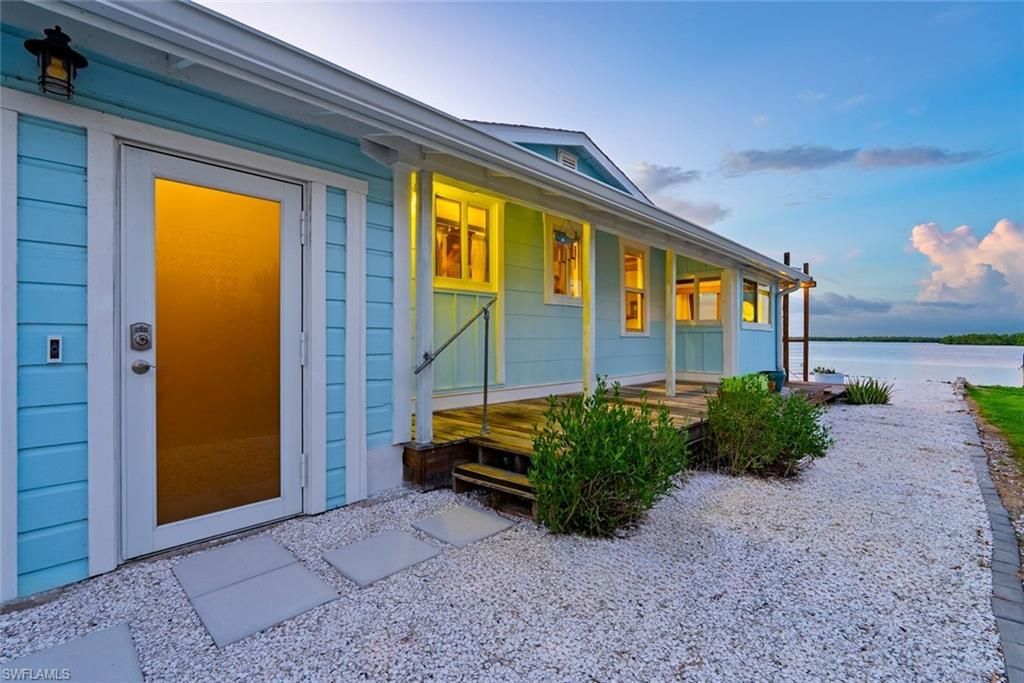 107 Bayshore Way, Goodland, FL 34140 Photo