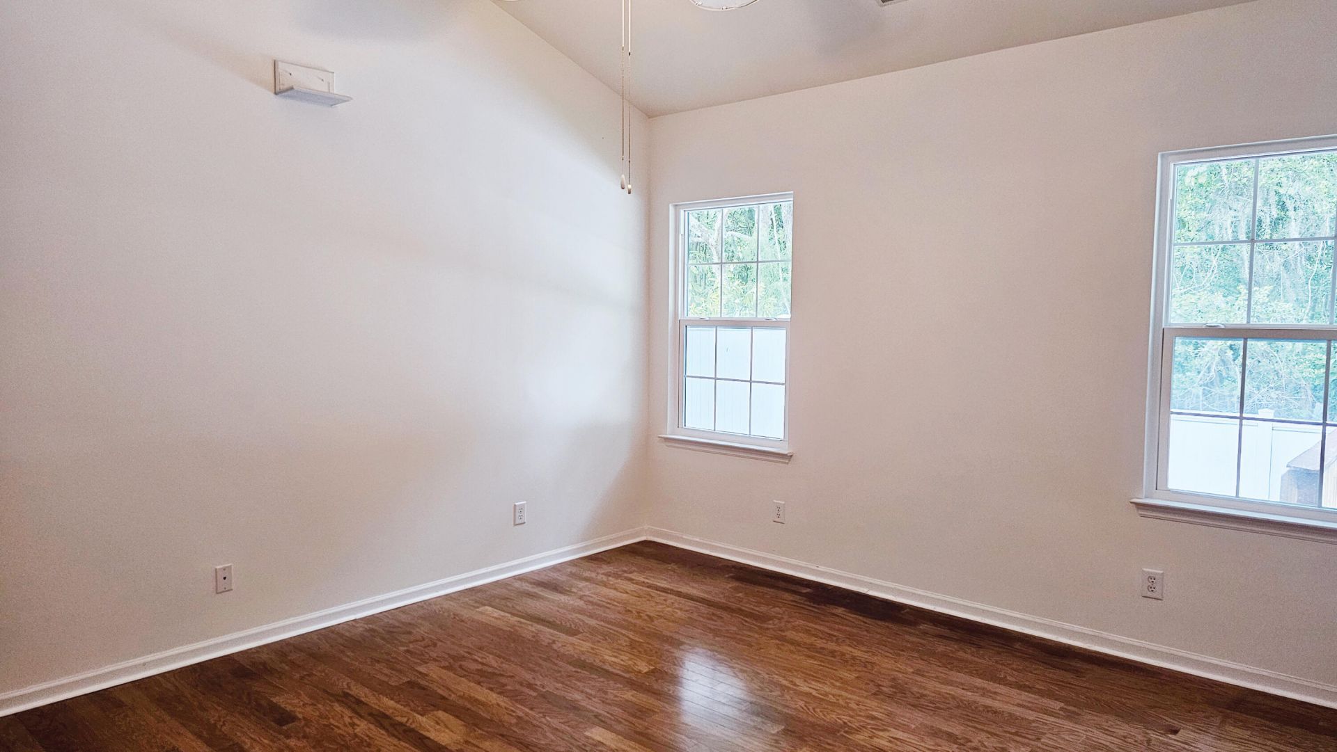 1515 Royal Colony Road Photo 23
