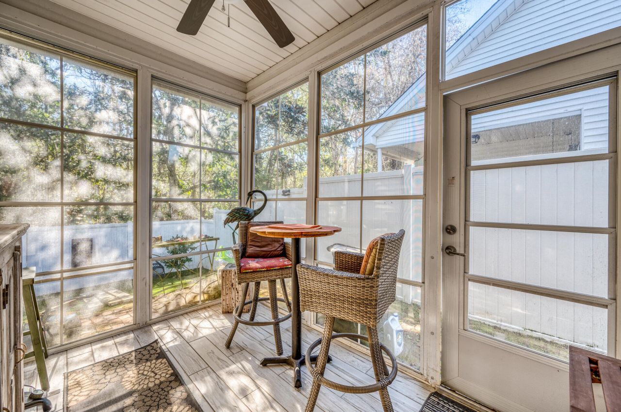 1515 Royal Colony Road Photo 25