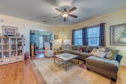 1515 Royal Colony Road photo 4