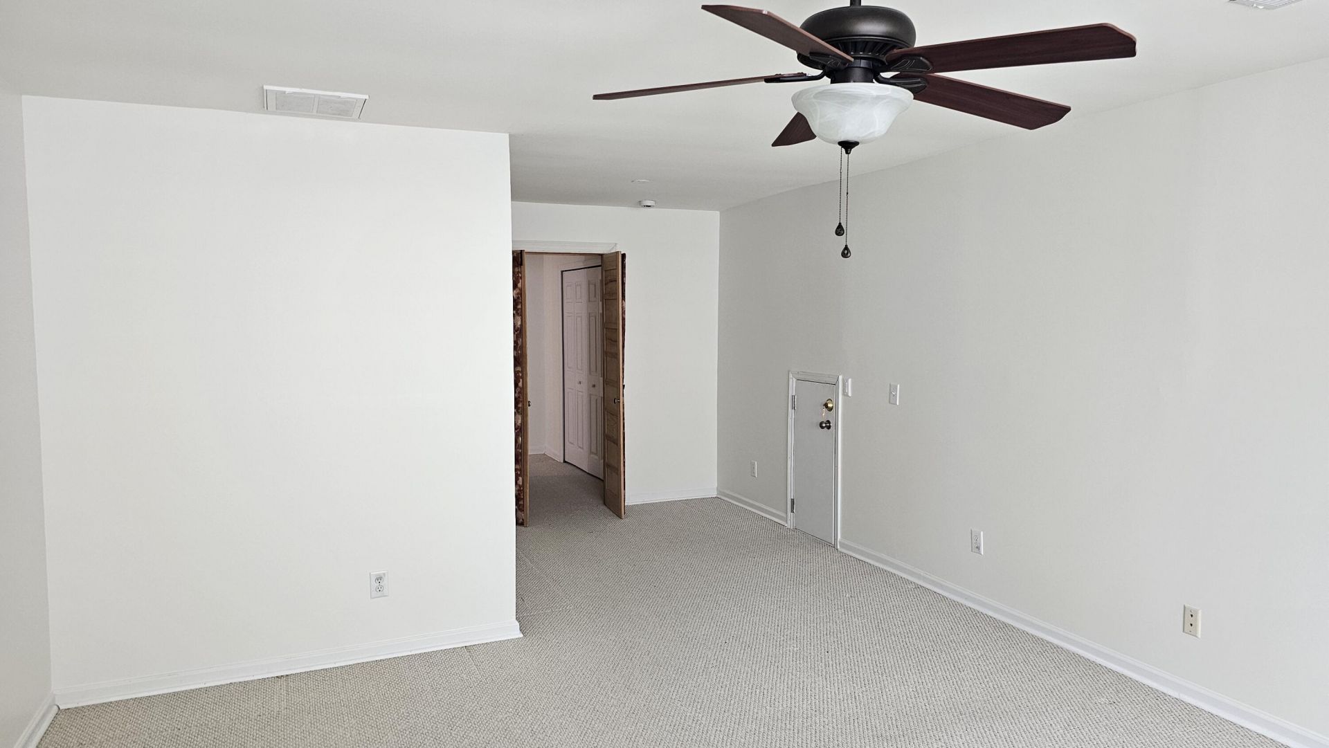 1515 Royal Colony Road Photo 41