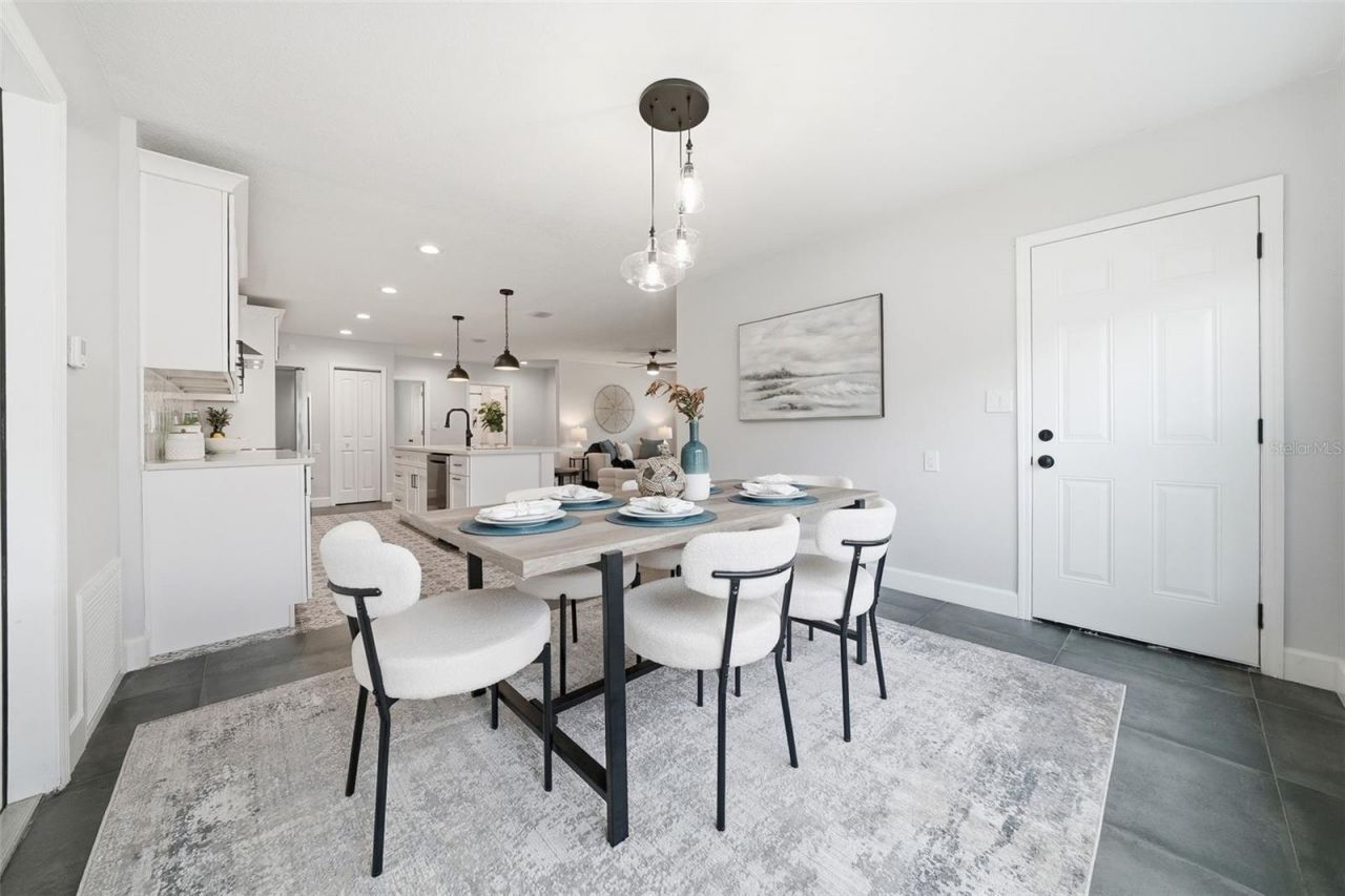 7033 Hibiscus Avenue S, South Pasadena, FL 33707 Photo