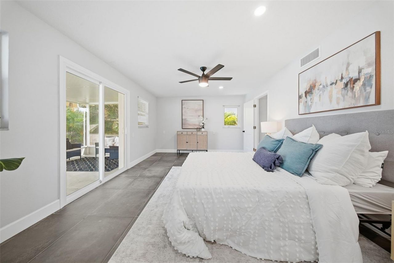 7033 Hibiscus Avenue S, South Pasadena, FL 33707 Photo