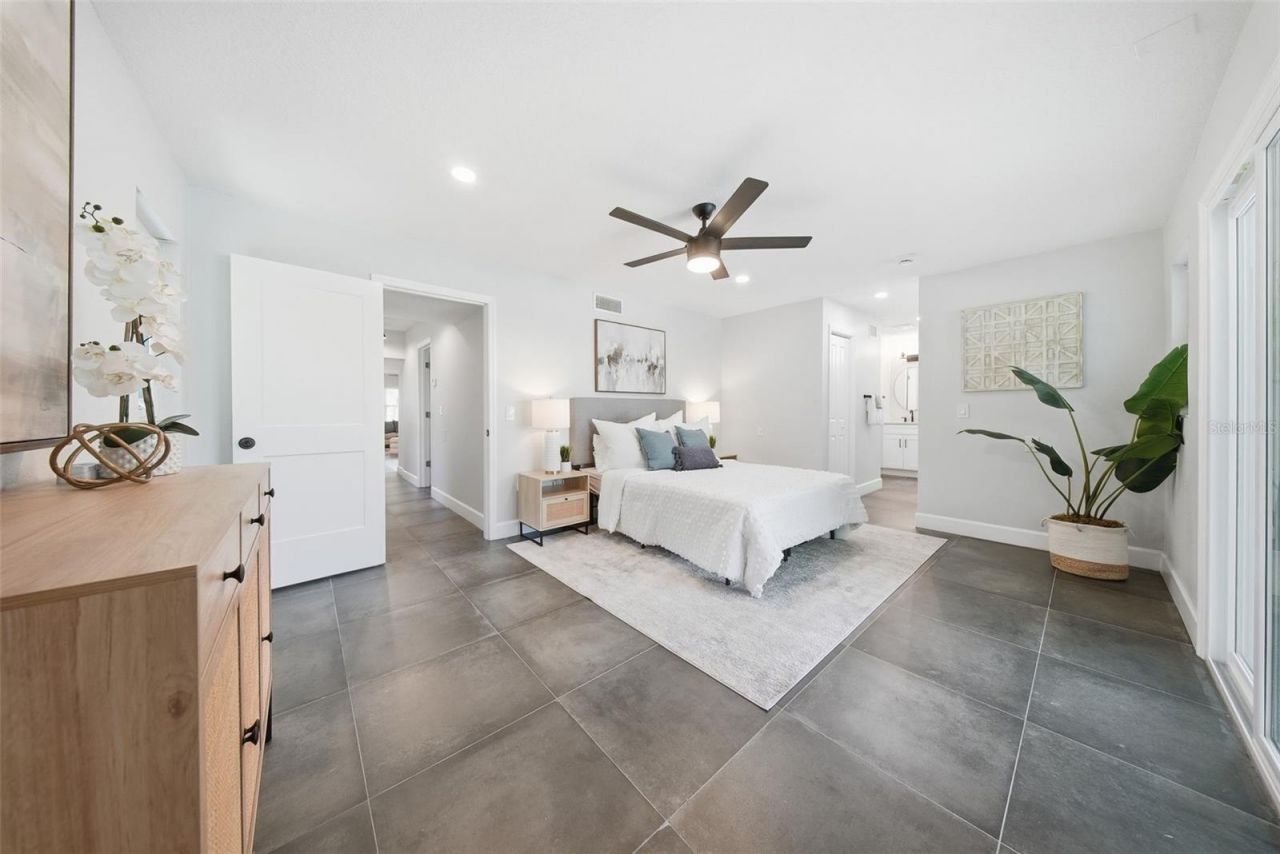 7033 Hibiscus Avenue S, South Pasadena, FL 33707 Photo