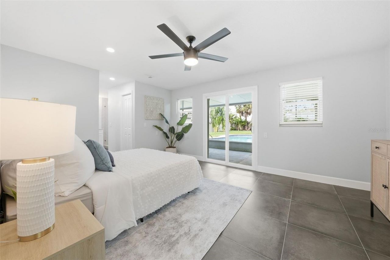 7033 Hibiscus Avenue S, South Pasadena, FL 33707 Photo