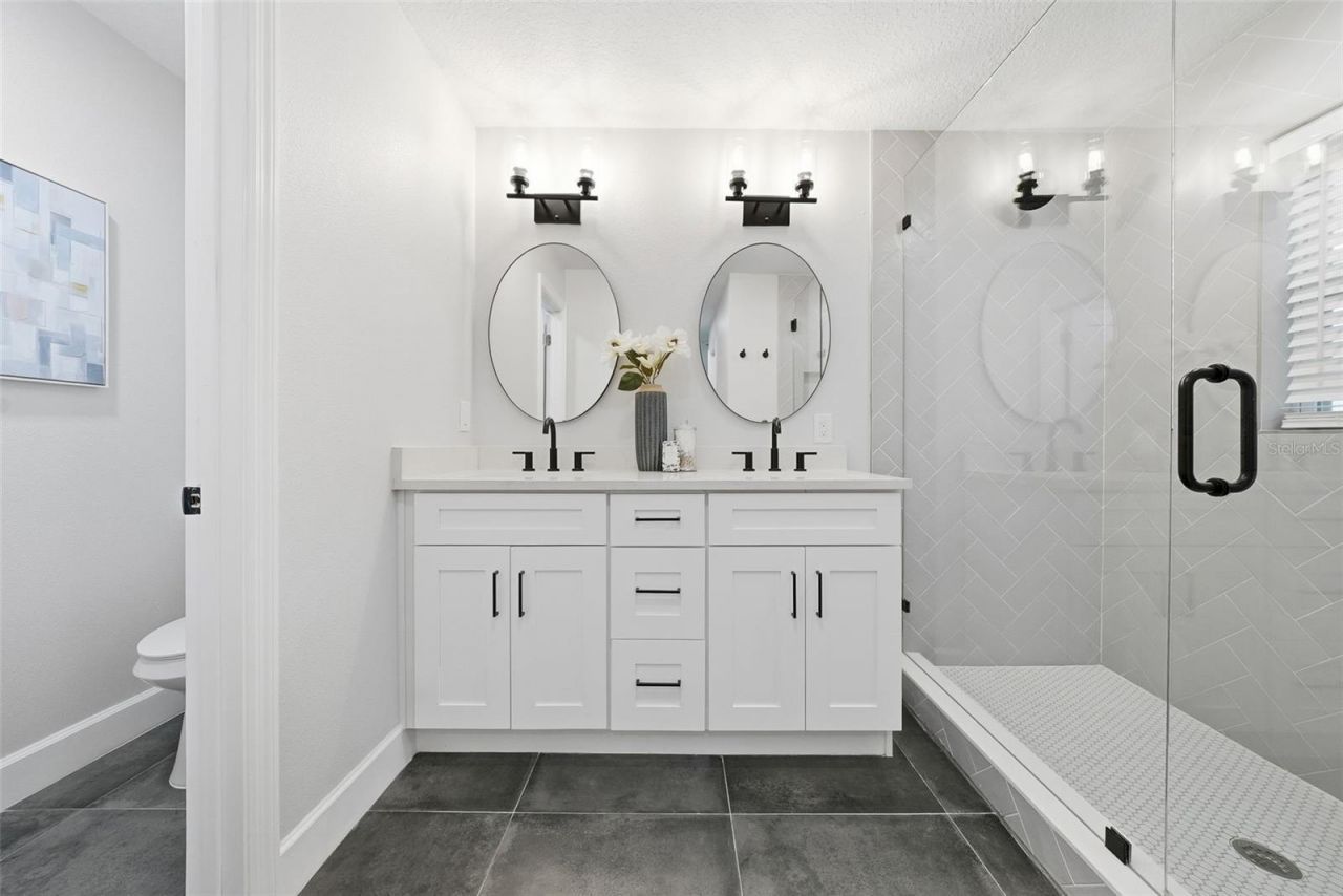 7033 Hibiscus Avenue S, South Pasadena, FL 33707 Photo