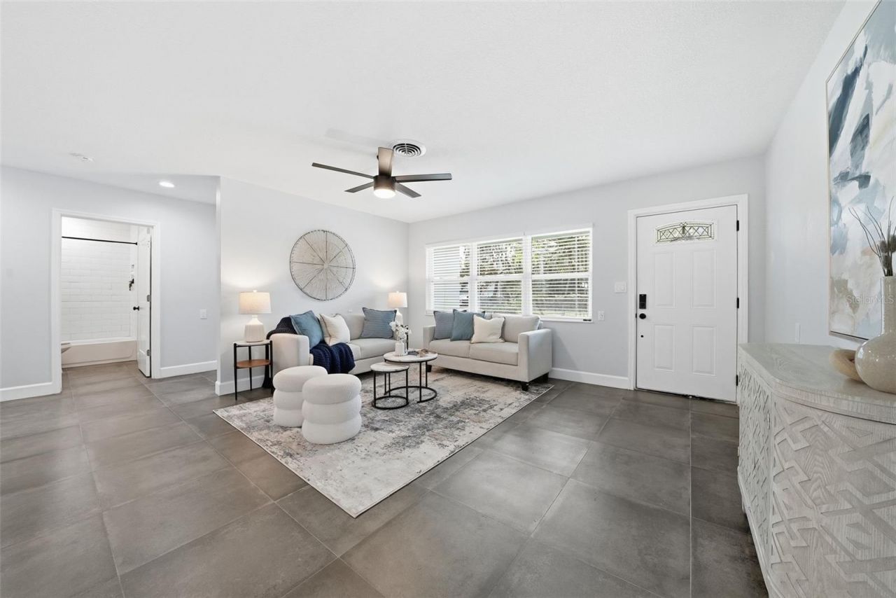 7033 Hibiscus Avenue S, South Pasadena, FL 33707 Photo