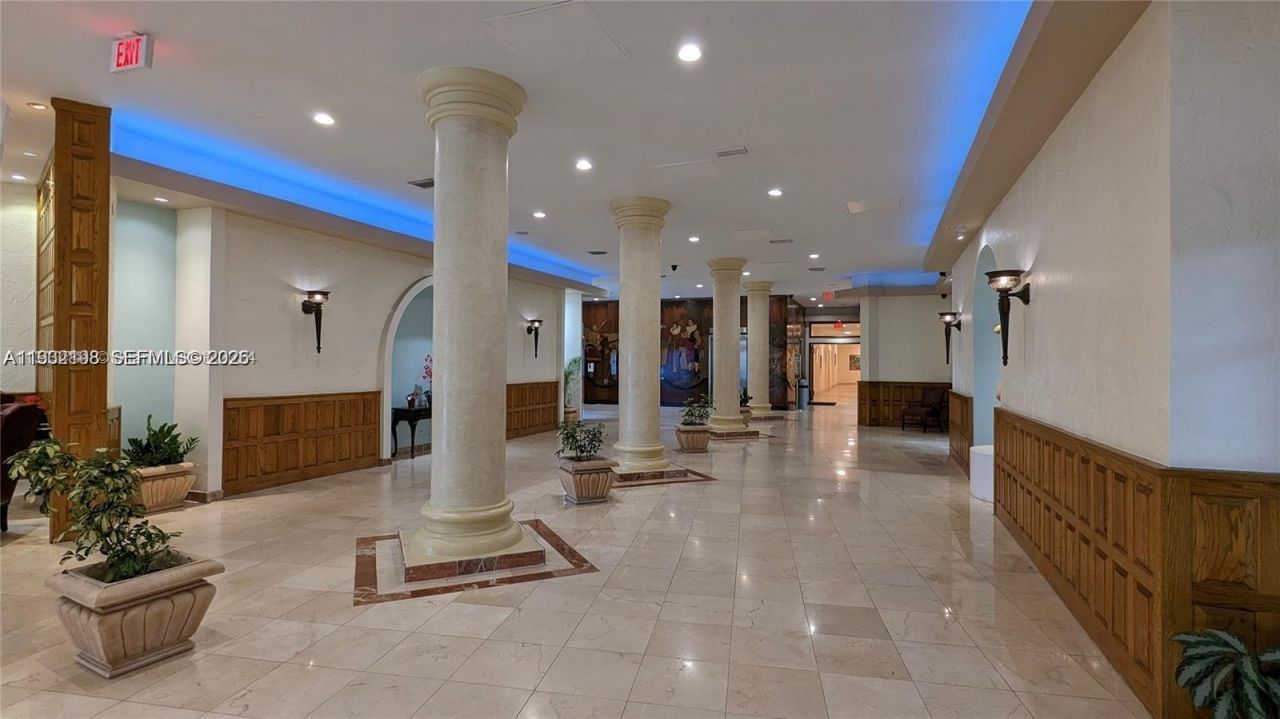 3725 S Ocean Dr, Unit 508, Hollywood, FL 33019 Photo