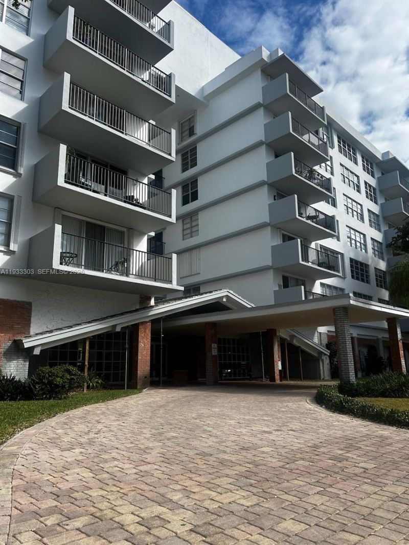 1001 91st St, Unit 408, Bay Harbor Islands, FL 33154 Photo