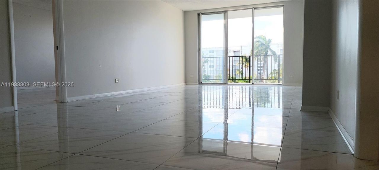 1001 91st St, Unit 408, Bay Harbor Islands, FL 33154 Photo