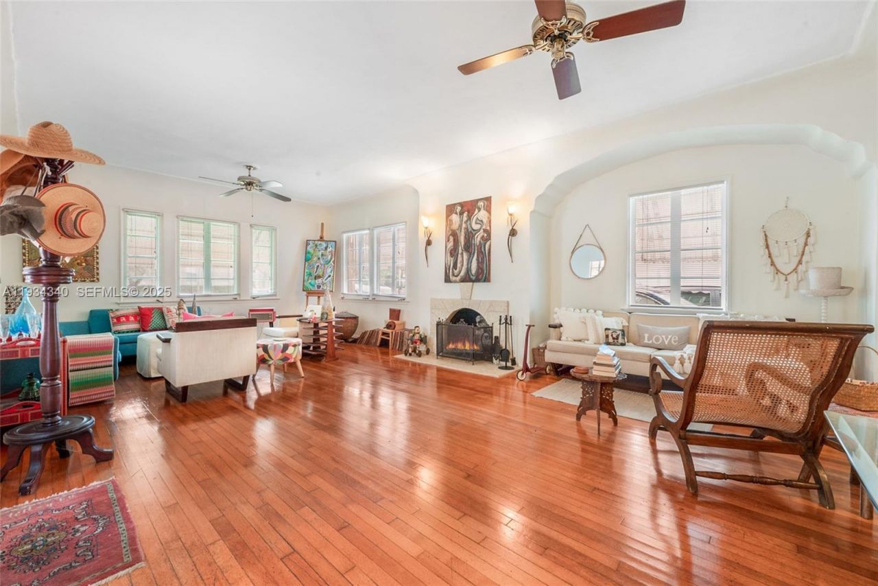 111 Salamanca Ave , Coral Gables, FL 33134 Photo