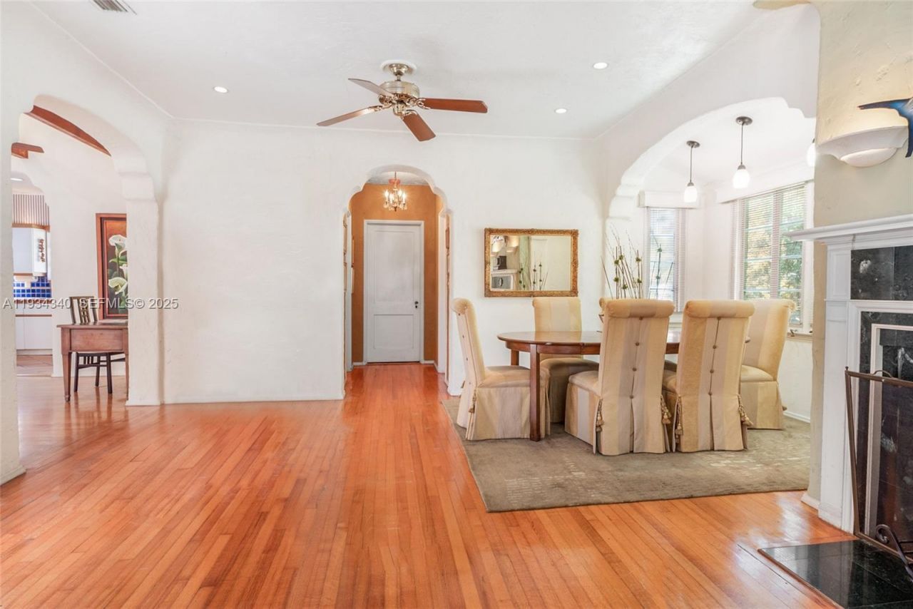 111 Salamanca Ave , Coral Gables, FL 33134 Photo