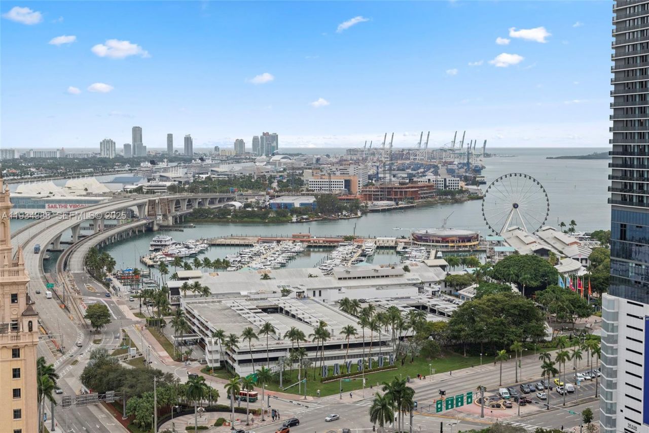 159 NE 6 St , Unit 1614, Miami, FL 33132 Photo