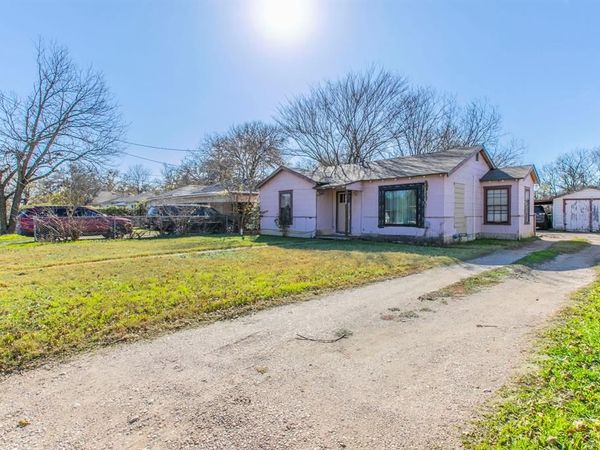 108 N Lakeview Drive, Lacy Lakeview, TX 76705