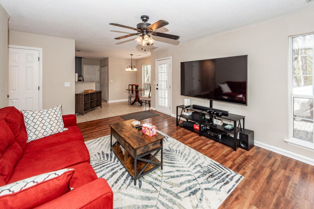 3221 Seaborn Drive Photo 6